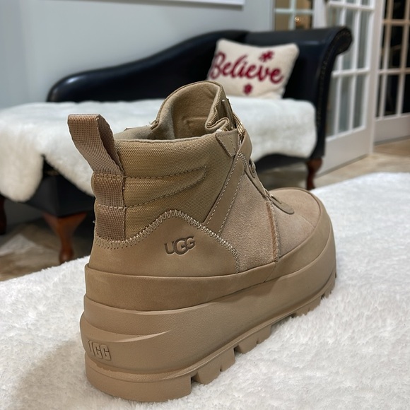 UGG Men's The UGG Lug Chukka - Picture 8 of 12